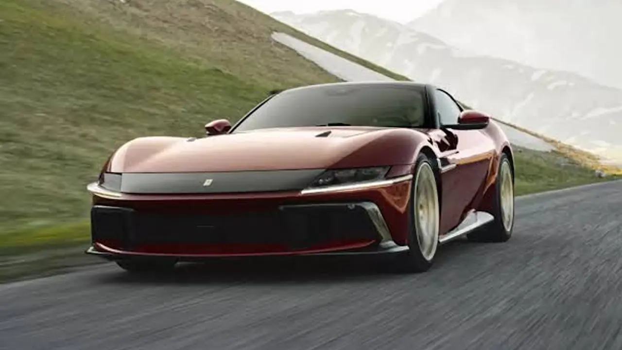 Ferrari, 15 Yıl Aradan Sonra Manuel Şanzımanla Geri Döndü